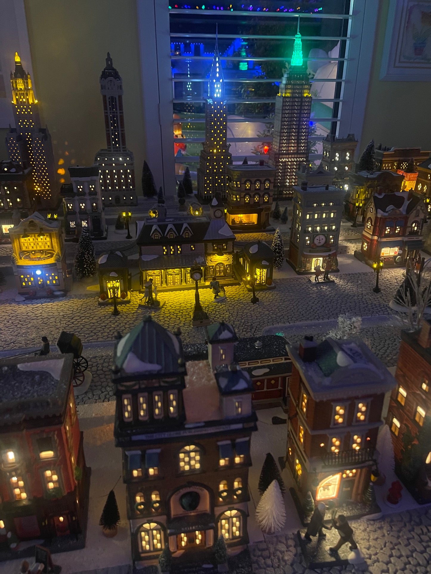 Christmas Decoration-We do the Shopping for You!
