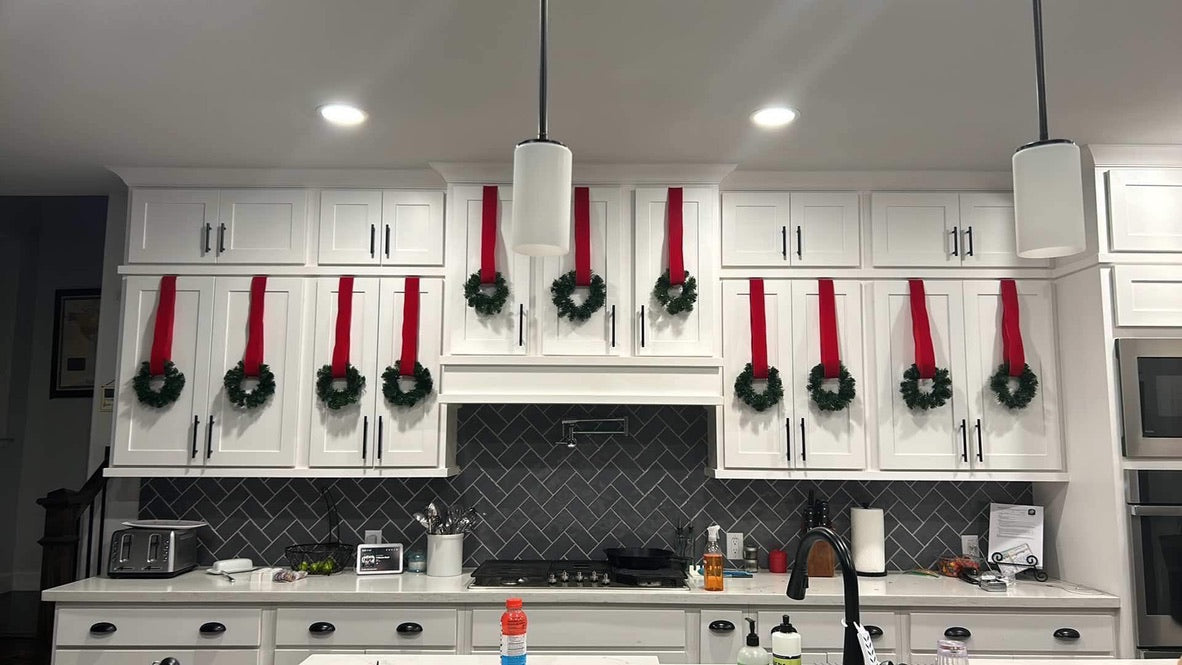 Christmas Decoration-We do the Shopping for You!